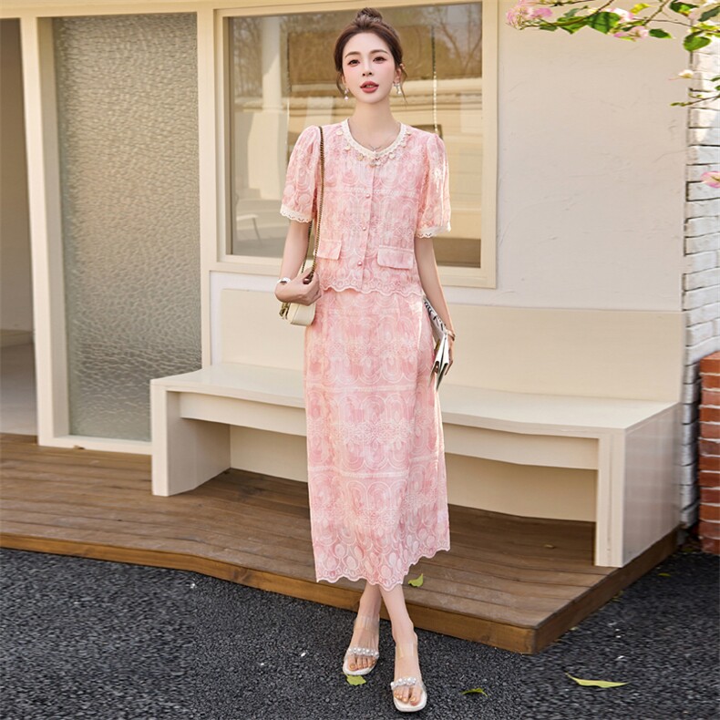 小香风刺绣蕾丝短袖套装裙女夏2025新款气质修身时尚半身裙两件套,女装套装/套裙,丽美静依