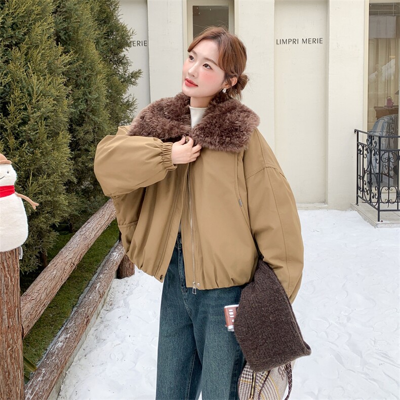 现货：冬季新款咖色羊羔毛大翻领派克羽绒服2C135-8935P215K318,女装羽绒服,2C135