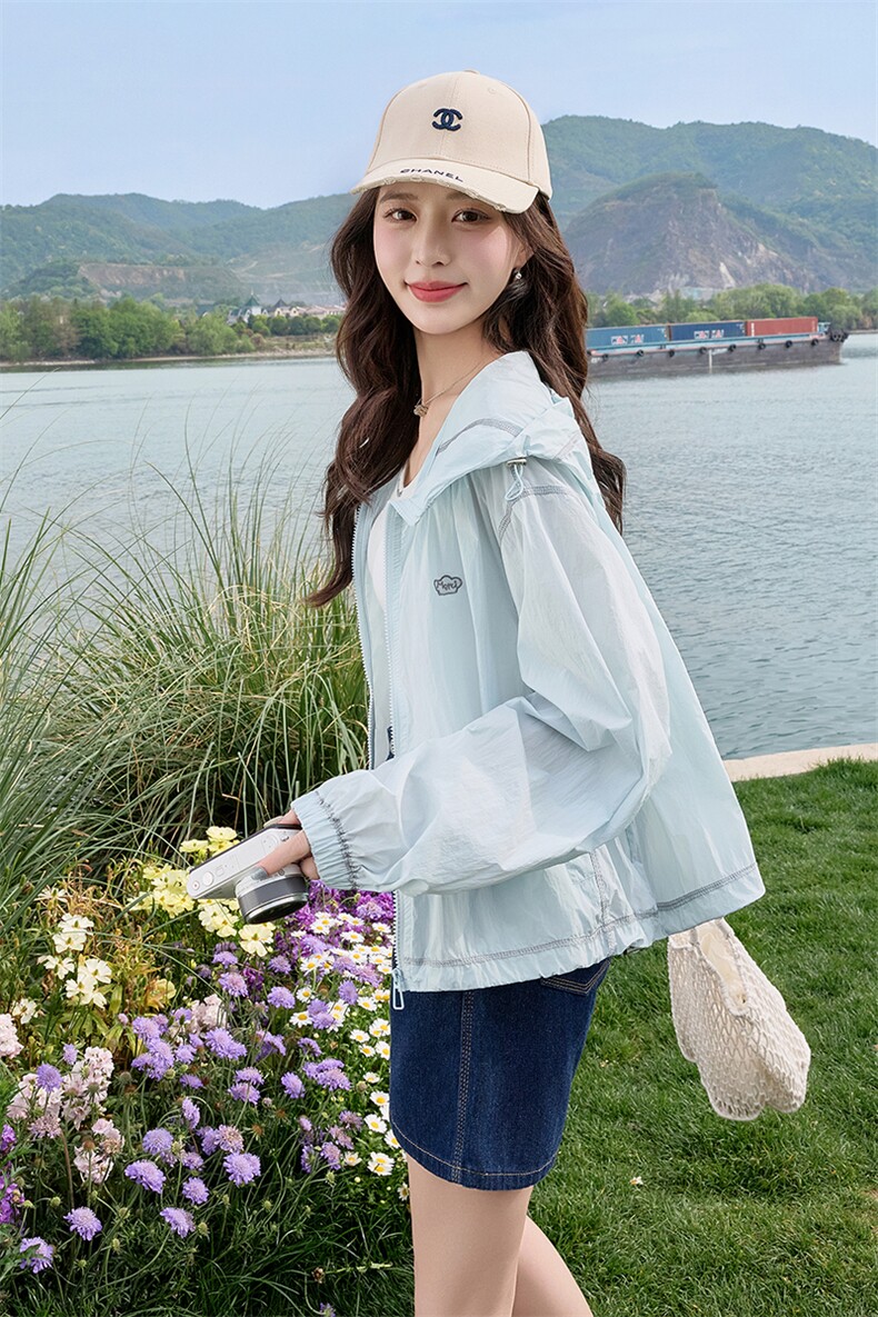 现货2025夏装新款印花连帽防晒衣,女装防晒衣,慕依路