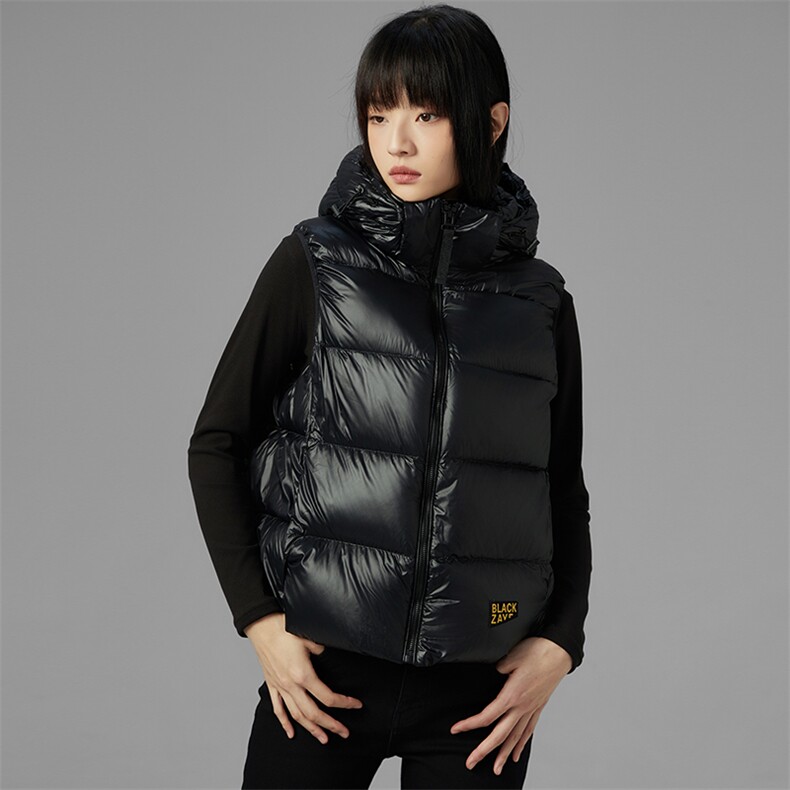 2024冬装新款黑金马甲石墨烯发热保温简约气质羽绒服,女装羽绒服,PLAYFOX