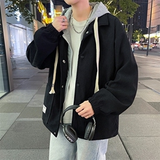 黑色
