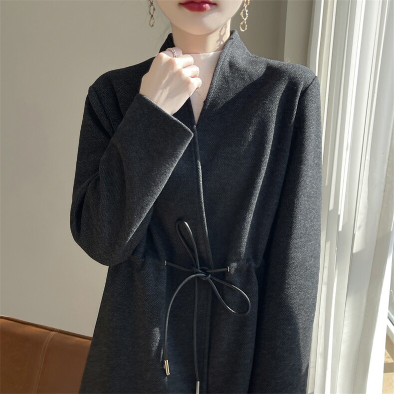24秋冬精纺羊绒针织开衫女V领中长款抽绳拼色外套宽松羊毛衫大衣，女装西装，凯思米羊绒