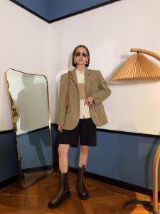 早春新品经典小格纹三角手巾袋西服外套，女装，AUDREY WANG