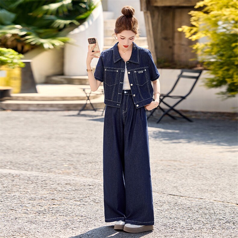 时尚蓝色牛仔套装女2025夏新款翻领短袖外套显瘦垂感阔腿裤两件套,女装套装/套裙,采品优优