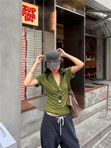 夏季新款U领POLO衫短袖设计感上衣图片