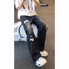 黑色