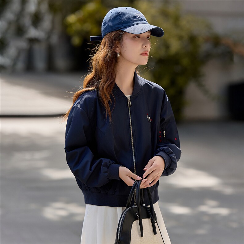 短款棒球服外套女款2026秋新款时髦洋气小个子休闲百搭夹克上衣,女装短外套,梦懿尔