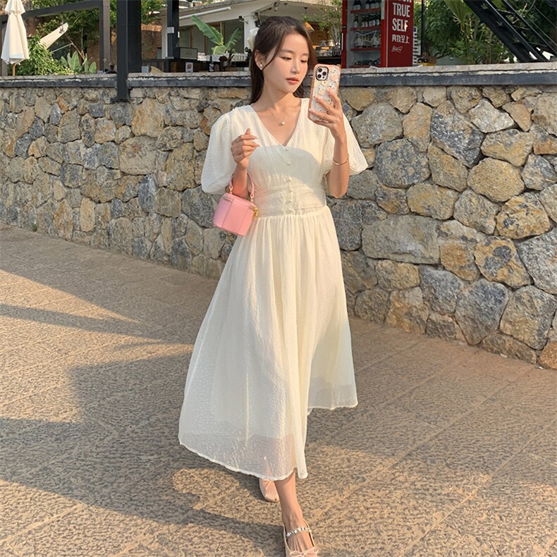 法式气质温柔风泡泡袖连衣裙女2025夏季新款韩版收腰显瘦v领长裙,女装连衣裙,韩蜜菓