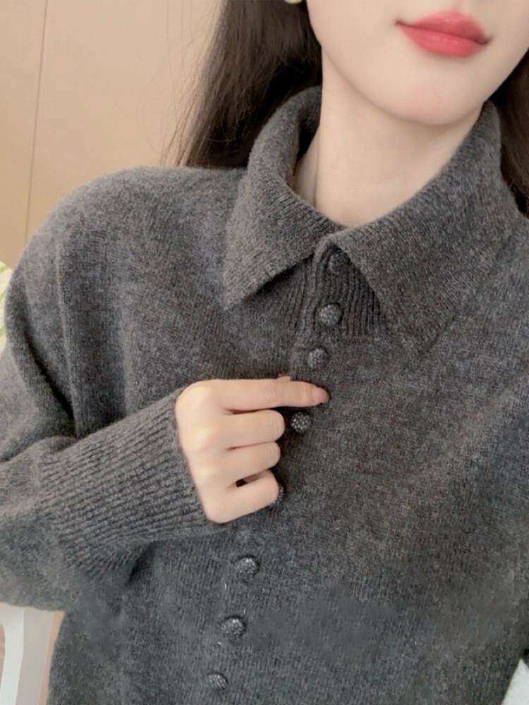 2026年秋季女单件套头时尚百搭灰色多扣小翻领，女装羊毛衫，佳弈羊绒
