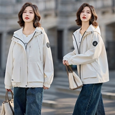时尚休闲连帽工装外套女2025春新款宽松百搭超好看冲锋衣夹克上衣，女装短外套，悦祺
