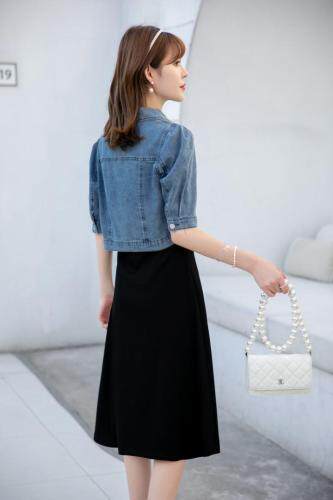 休闲牛仔两件套，女装，水锦红