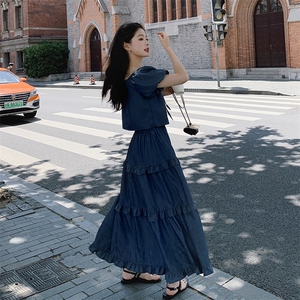 蓝色两件套牛仔连衣裙女夏流行网红爆款炸街套装裙洋气时尚长裙图片