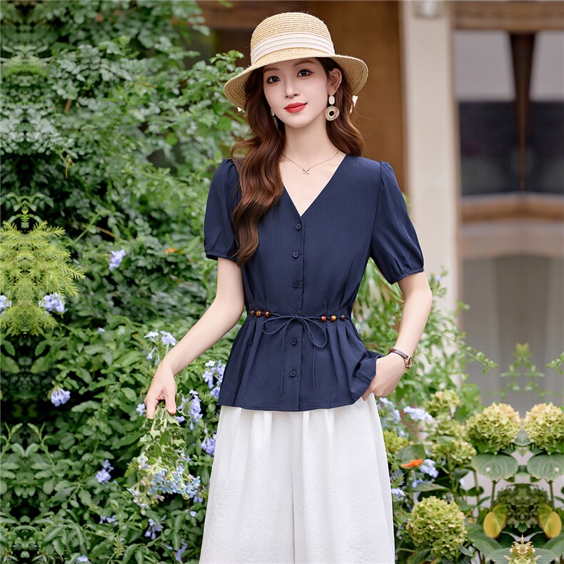 2025夏装新款简约时尚V领衬衫上衣，女装衬衫，芭米依尚
