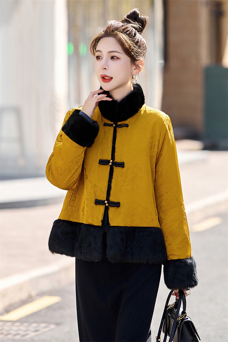 【90白鸭绒】新中式短款羽绒服冬装喜庆新年红本命年貂毛拼接外套,女装羽绒服,衣之秀