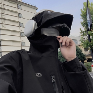 F17-P60 2024春季新款连帽露营夹克外套山系户外复古防水冲锋衣男图片