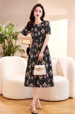 甜美印花纯棉连衣裙女2025夏新款收腰显瘦洋气减龄小碎花长裙子，女装连衣裙，倪叶myz