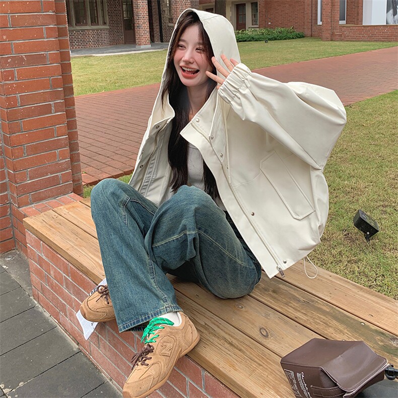 米白色休闲设计感夹克短外套女2025春秋季新款韩版连帽棒球服上衣,女装短外套,维壹