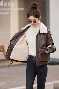 爆款加绒短款皮衣女2025秋冬季新款小个子显瘦大毛领棉服外套潮图片