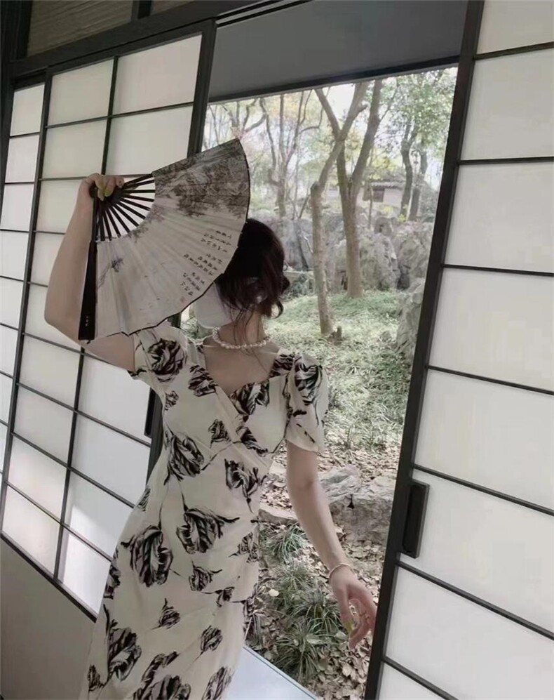 夏季新款碎花连衣裙，女装连衣裙，UES 优衣社