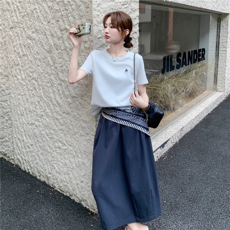 超火休闲刺绣T恤半身裙套装女夏2025新款俏皮活泼气质穿搭两件套,女装套装/套裙,2D145