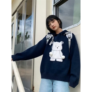 MM132-P68 秋冬卫衣设计感针织上衣 小熊宽松连帽柔软毛衣女图片