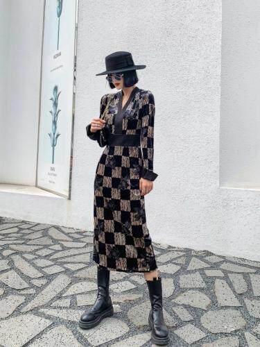 冬季貂绒连衣裙，女装连衣裙，红燕子