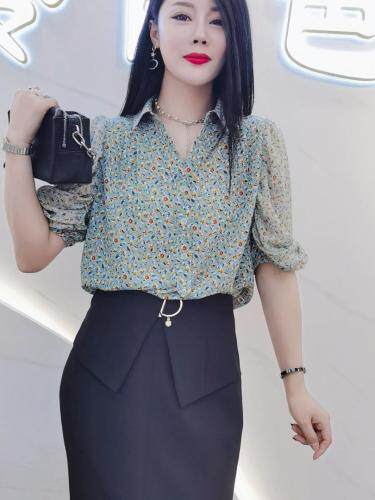 佳伶百色，女装，佳伶百色