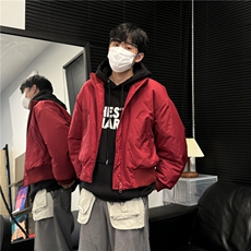 红色
