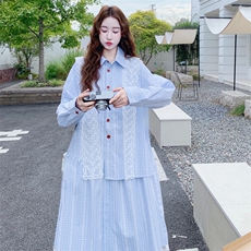 减龄少女感条纹蕾丝拼接连衣裙2025秋季气质日系温柔甜美风衬衫裙，女装连衣裙，2D116