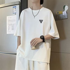 白色