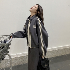 灰色休闲运动卫衣女2025春秋季新款韩系减龄显瘦半身裙图片