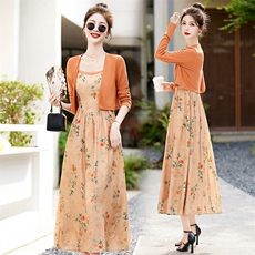 碎花吊带两件套连衣裙女夏季时尚流行复古法式套装裙子夏外搭开衫，女装套装/套裙，布芭啦