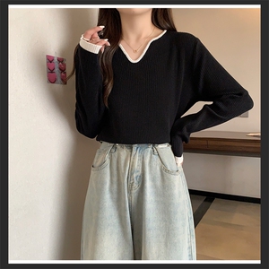 2025年秋季新款撞色领边针织上衣百搭时尚，女装针织衫/毛衣，佳弈羊绒