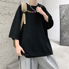 黑色