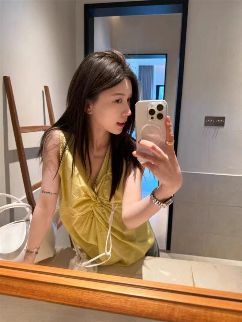 2025年夏季前后俩穿小上衣轻超舒适纯棉系列无袖V领,女装衬衫,洛丽兰可
