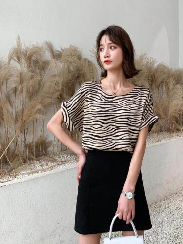 伊 越 HZYY21114381