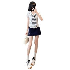 女夏季新款韩版时尚套装裙设计感海军领甜美蝴蝶结短袖裤裙两件套，女装套装/套裙，2C310