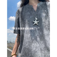 深灰色