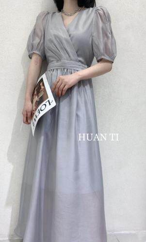 一系列天丝材质，女装，幻题