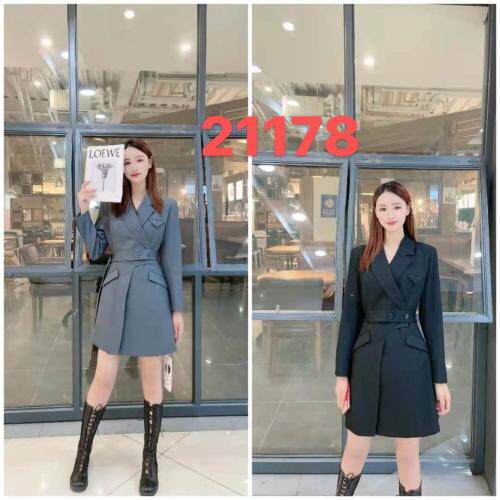 现货，秋季新款修身西服连衣裙，女装连衣裙，茜娅图seattle