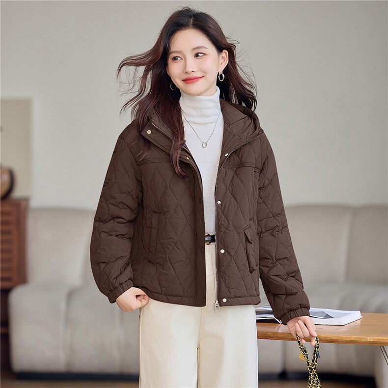 现货!2025年冬季时尚连帽加厚女外套,女装棉衣/棉服,依恋蒂丝