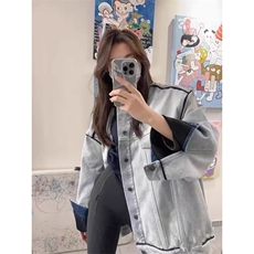 蓝色