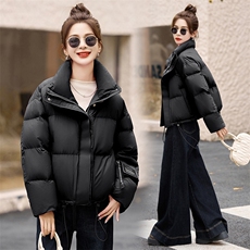 玫红色时尚显白羽绒服女2024冬季新款小个子加厚白鸭绒面包服外套，女装羽绒服，艾仟回(原伊仟回)