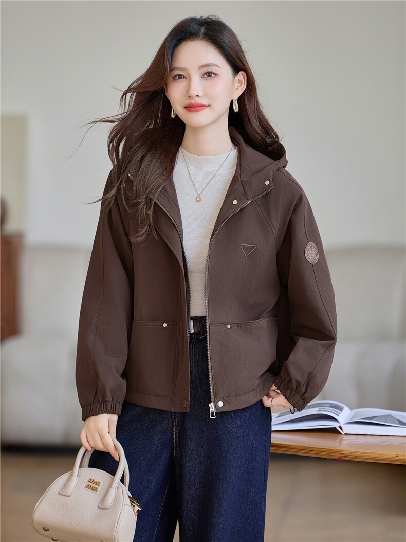 现货!2025年冬季时尚休闲连帽刺绣加绒加厚女外套,女装棉衣/棉服,依恋蒂丝