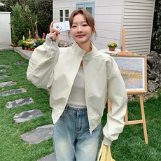 【新款！！】米白色休闲百搭棒球服韩版夹克2005款P135K208，女装短外套，2C316