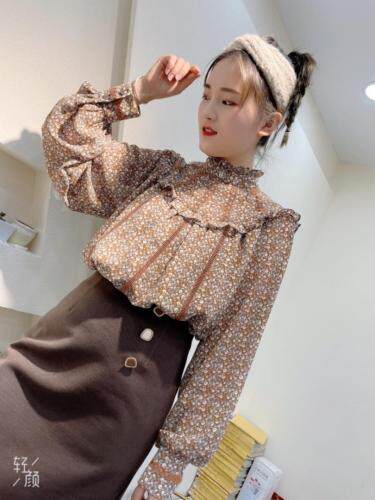 2021春季新款碎花打底衫，女装，云落伊里