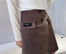 呢料短裙，其它，秀禾