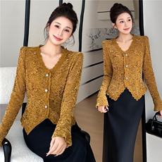 现货2025法式勾花V领植绒蕾丝双层时尚百搭显瘦洋气上衣，女装蕾丝衫/雪纺衫，火爆靓佳人