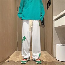 白色