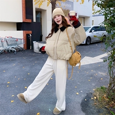 米色格子拼接复古撞色羽绒服女冬超火好看高级感保暖加厚短款外套，女装短外套，2C129